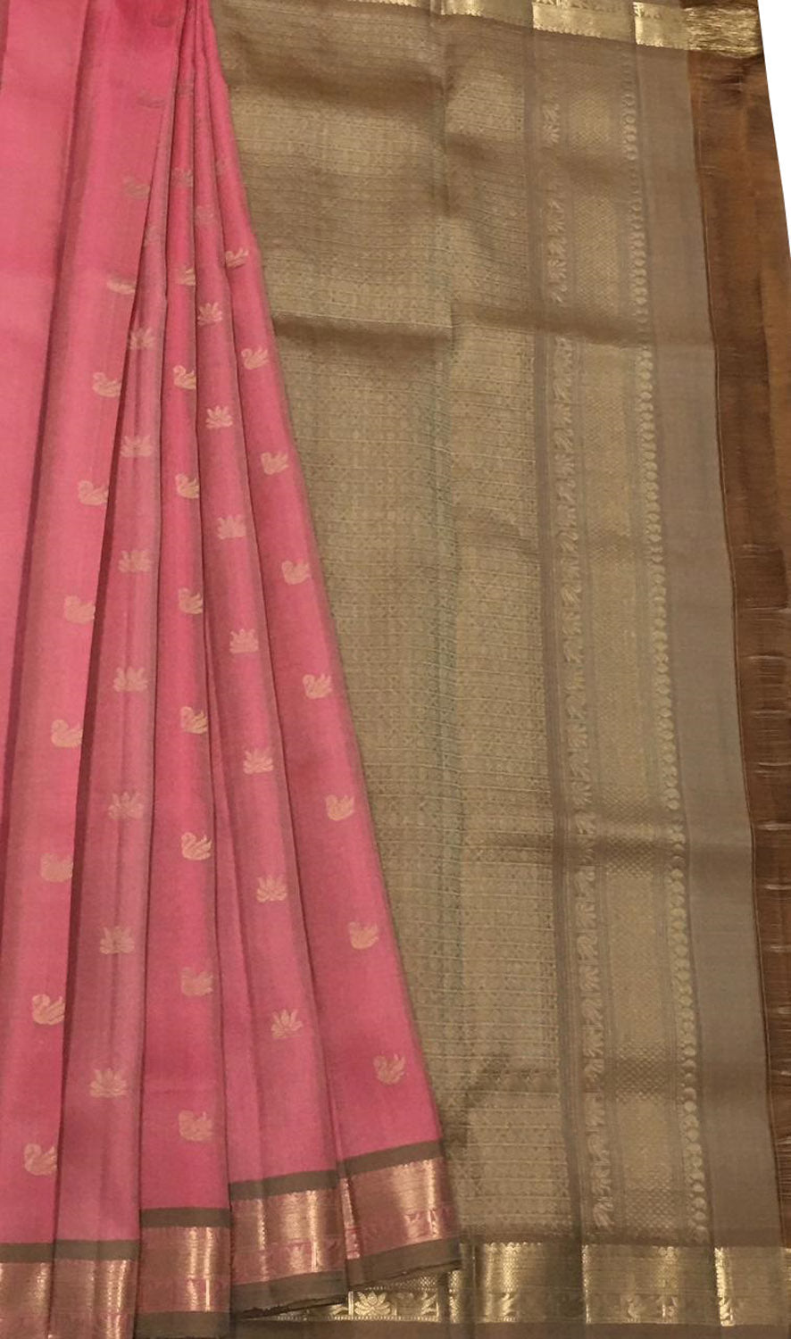 Exquisite Pink Handloom Kanjeevaram Silk Saree - Luxurion World