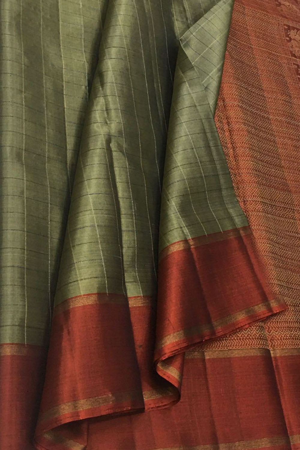 Elegant Grey Pure Silk Kanjeevaram Saree - Luxurion World