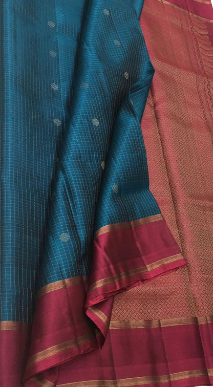Royal Blue Kanjeevaram Silk Saree - Handloom Beauty - Luxurion World