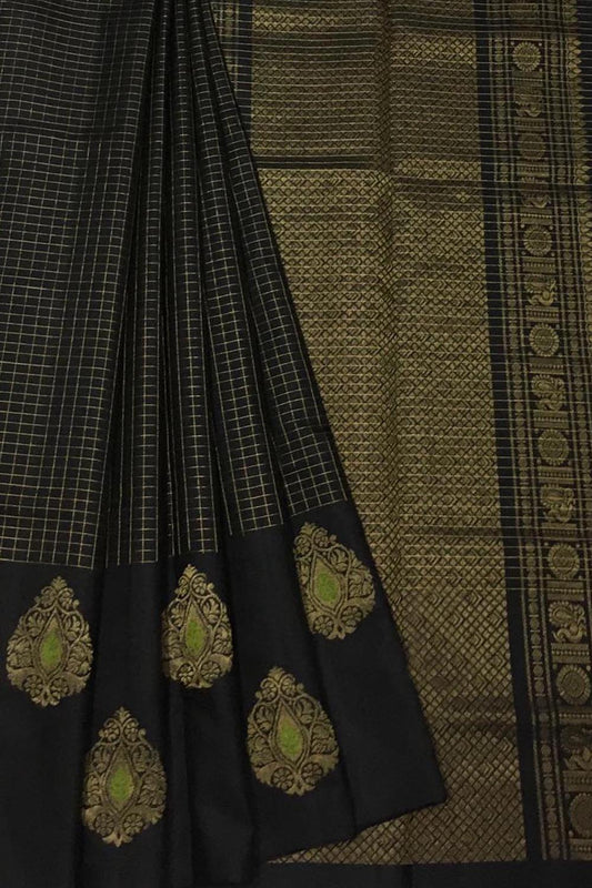 Exquisite Black Handloom Kanjeevaram Silk Saree - Luxurion World