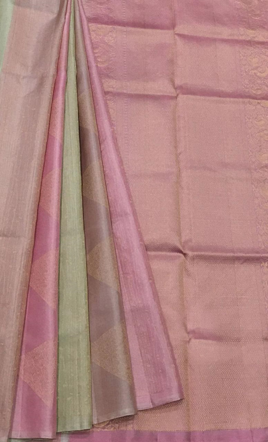 Exquisite Pink Kanjeevaram Pure Silk Saree - Handloom Beauty - Luxurion World