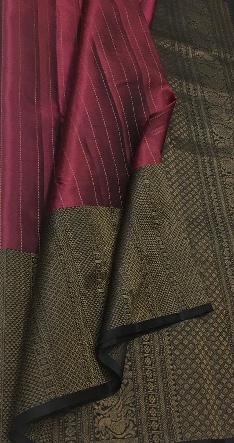 Exquisite Maroon & Black Kanjeevaram Handloom Pure Silk Saree - Luxurion World