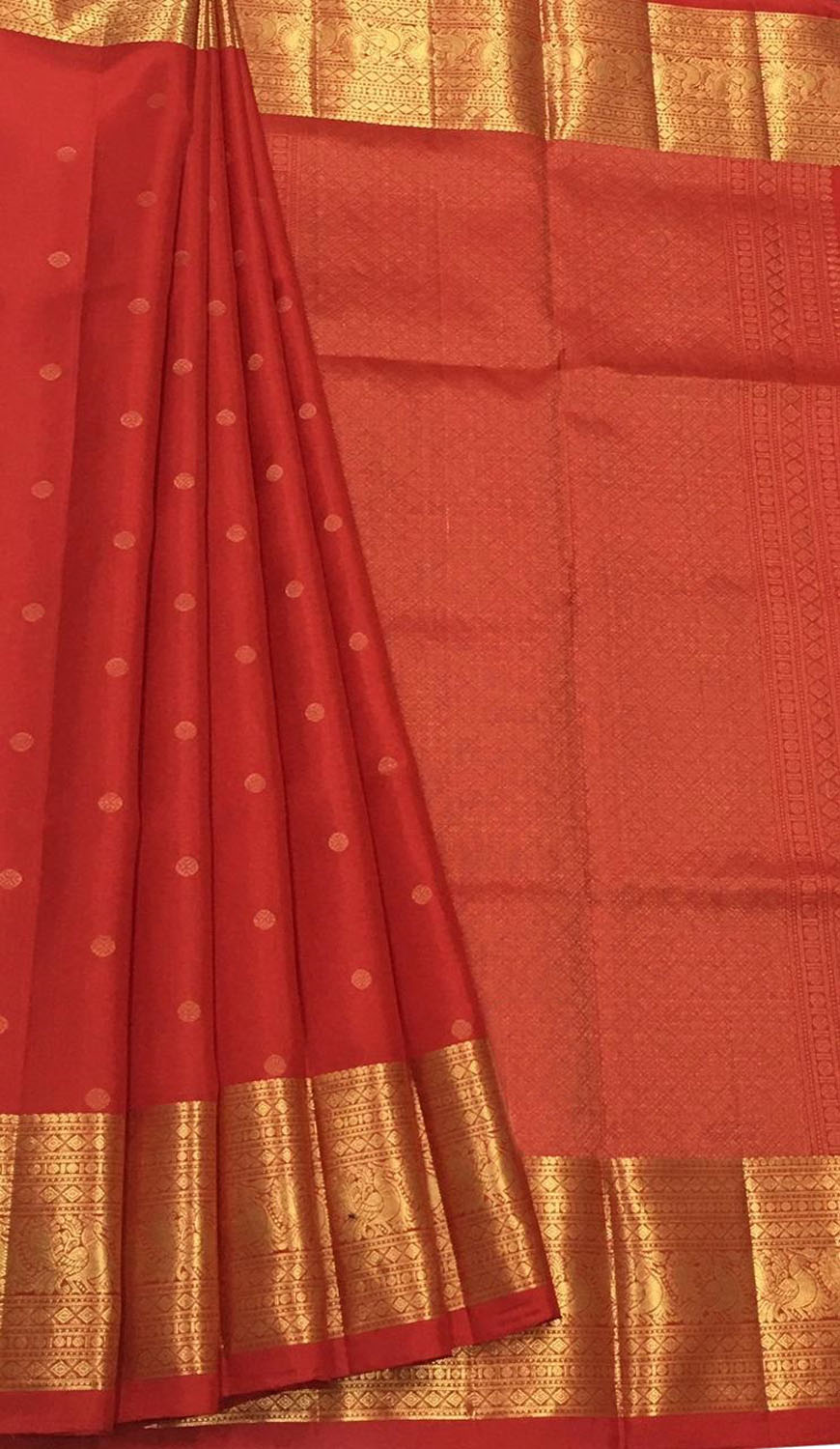 Exquisite Red Kanjeevaram Pure Silk Saree - Handloom Beauty - Luxurion World