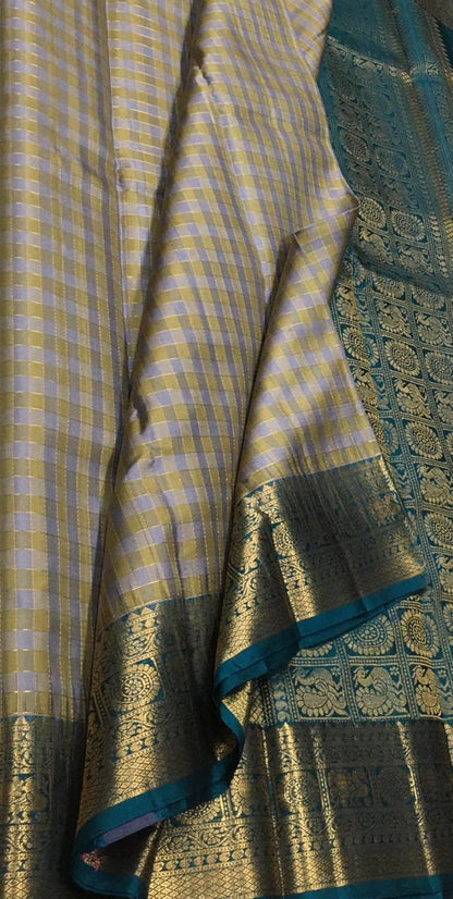 Vibrant Kanjeevaram Silk Saree - Handloom Beauty - Luxurion World