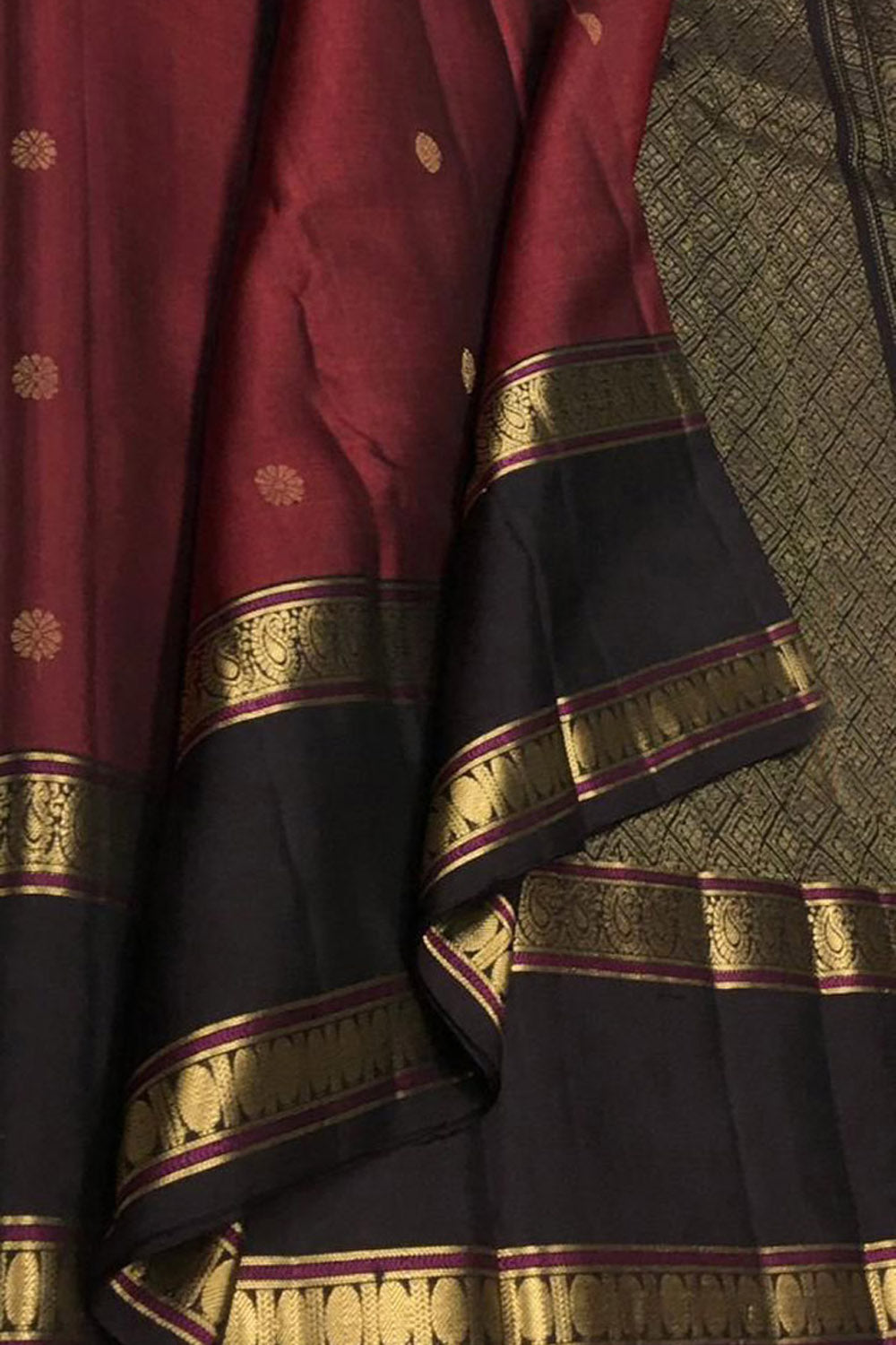 Maroon Pure Silk Kanjeevaram Handloom Saree - Luxurion World