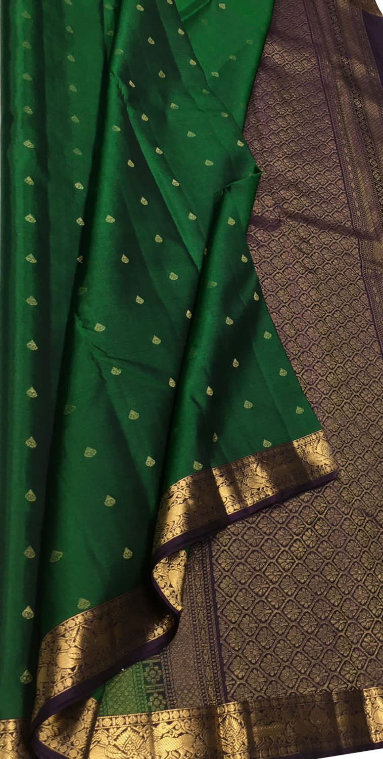 Green Pure Silk Kanjeevaram Handloom Saree - Luxurion World