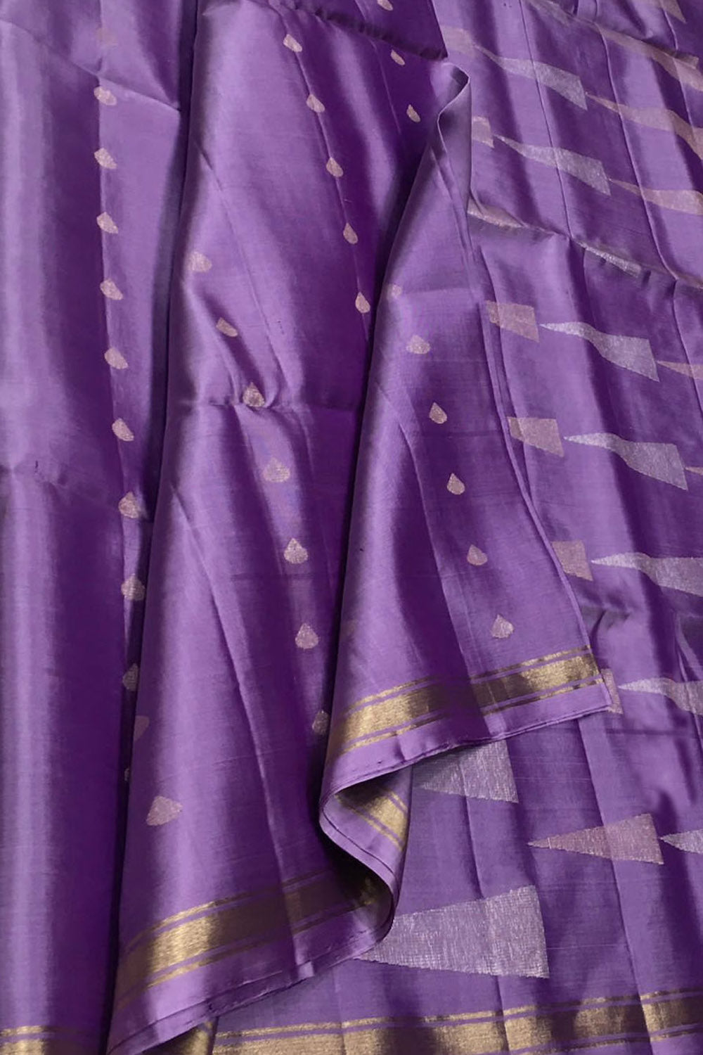 Exquisite Purple Handloom Kanjeevaram Pure Silk Saree