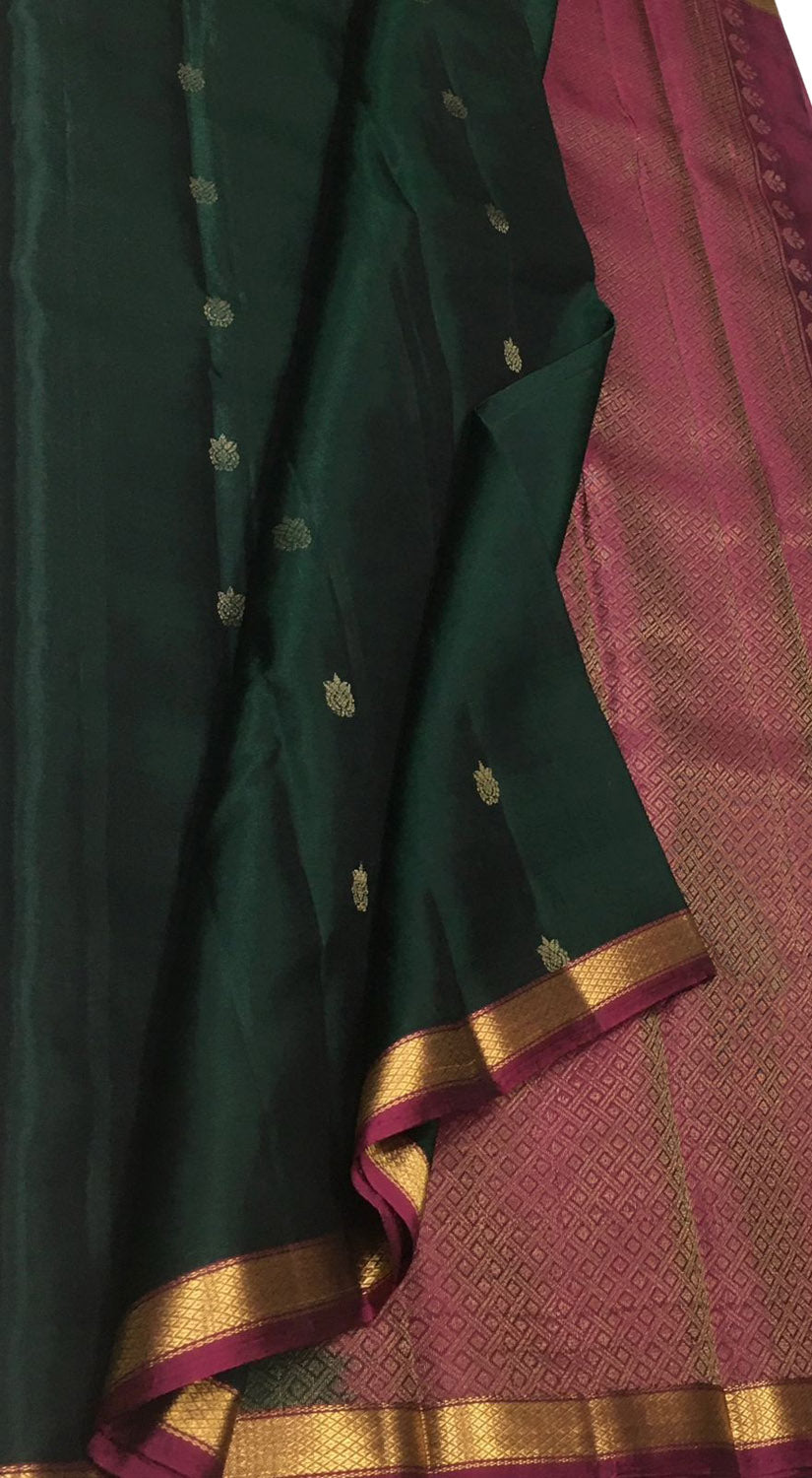 Green Handloom Kanjeevaram Pure Silk Saree - Luxurion World