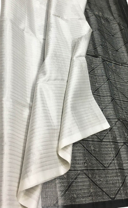 Exquisite Off White Handloom Kanjeevaram Silk Saree