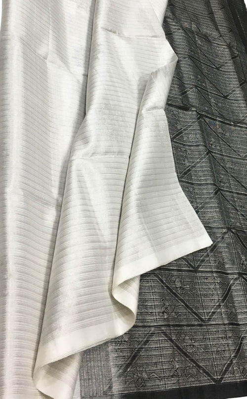 Exquisite Off White Handloom Kanjeevaram Silk Saree - Luxurion World