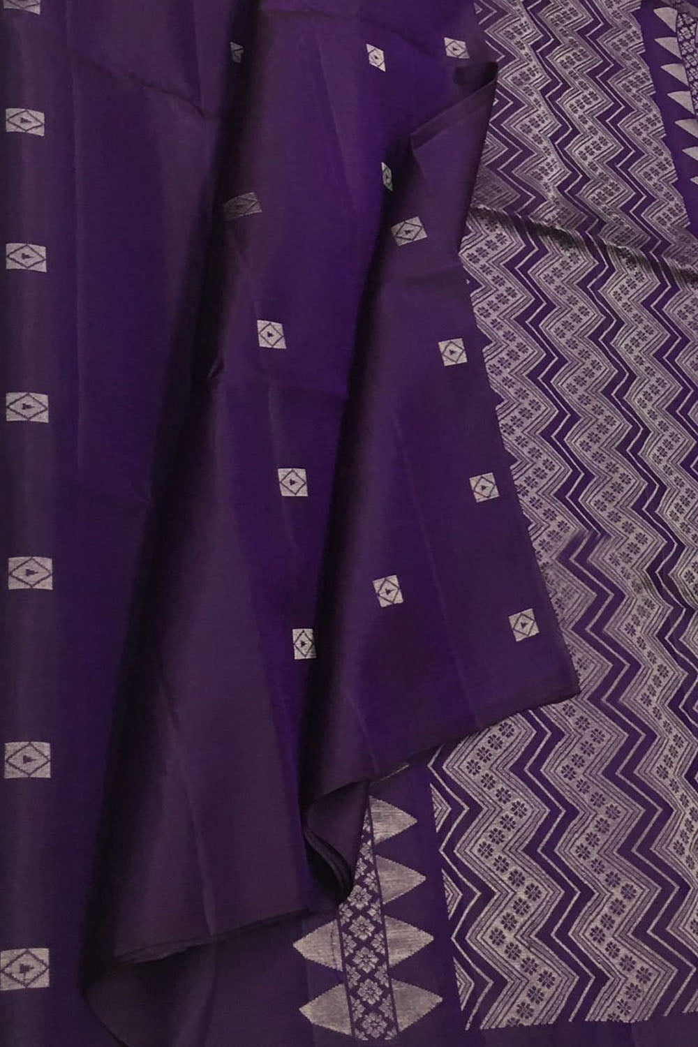 Exquisite Purple Handloom Kanjeevaram Silk Saree