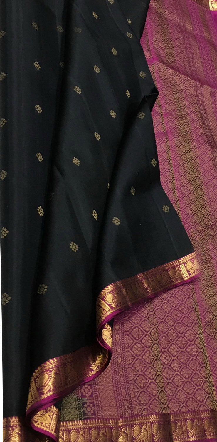 Exquisite Black Handloom Kanjeevaram Pure Silk Saree