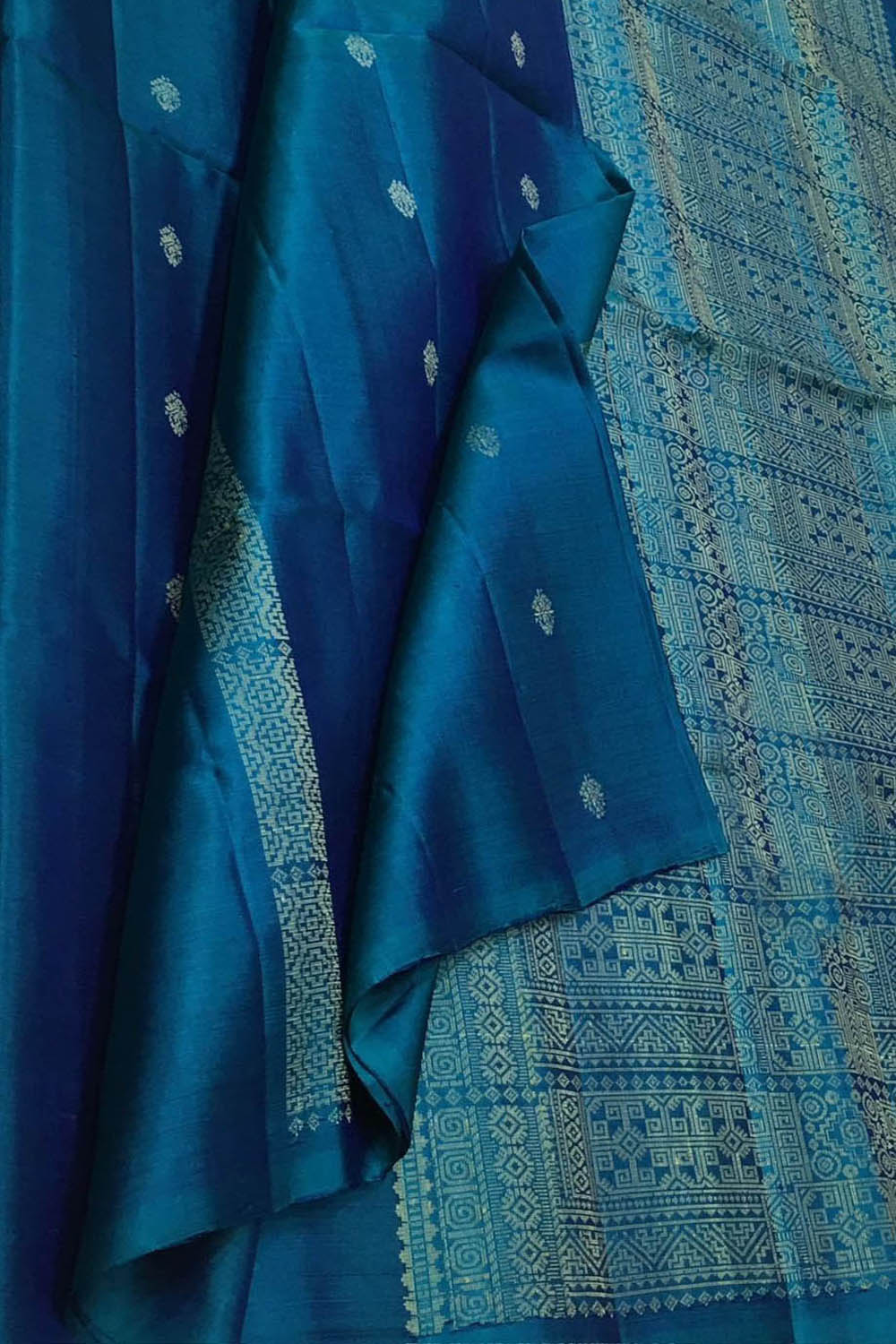 Blue Handloom Kanjeevaram Pure Silk Saree - Luxurion World