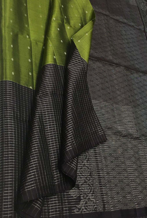 Green Handloom Kanjeevaram Pure Silk Saree - Luxurion World