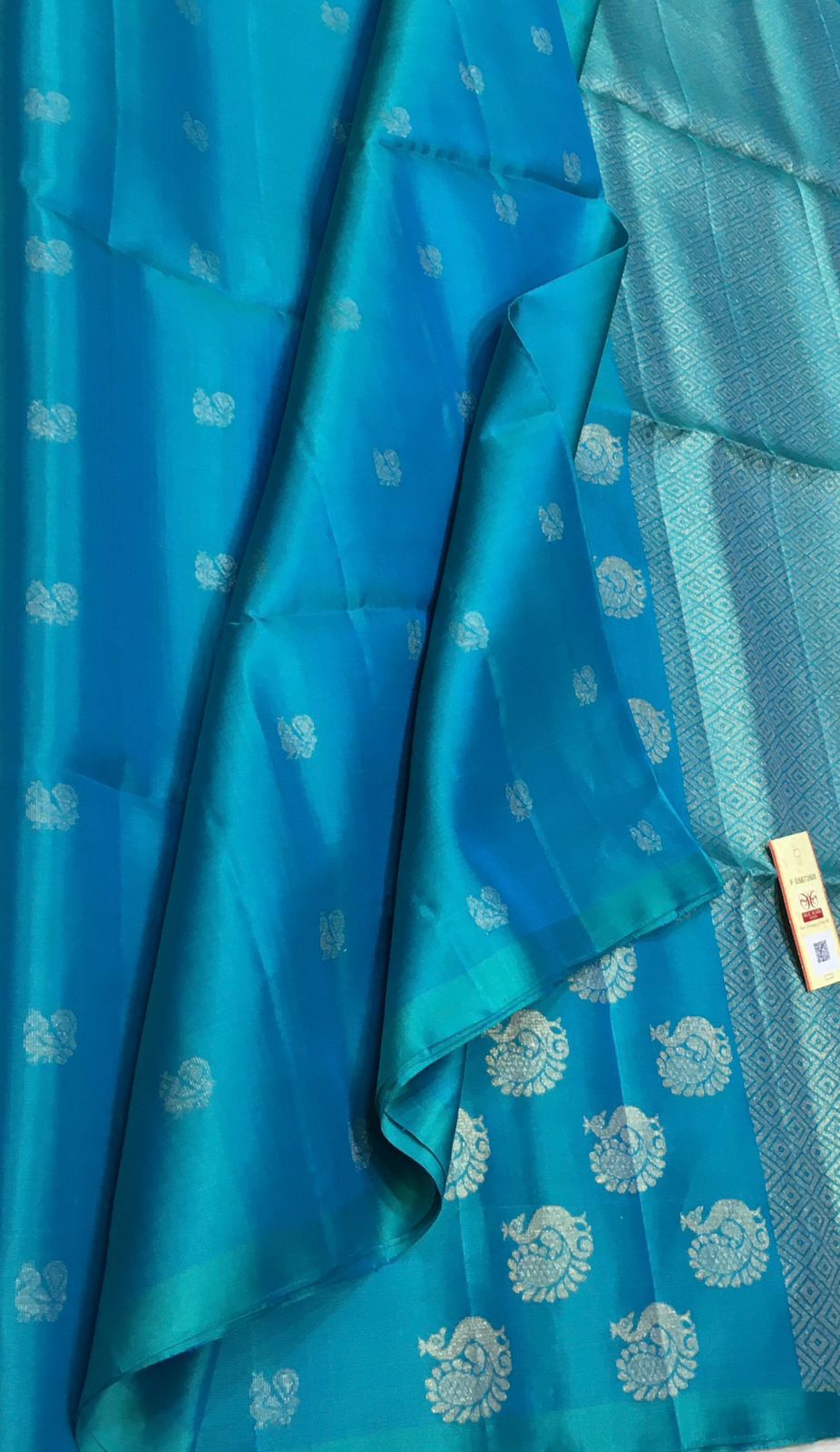 Blue Handloom Kanjeevaram Pure Silk Saree - Luxurion World