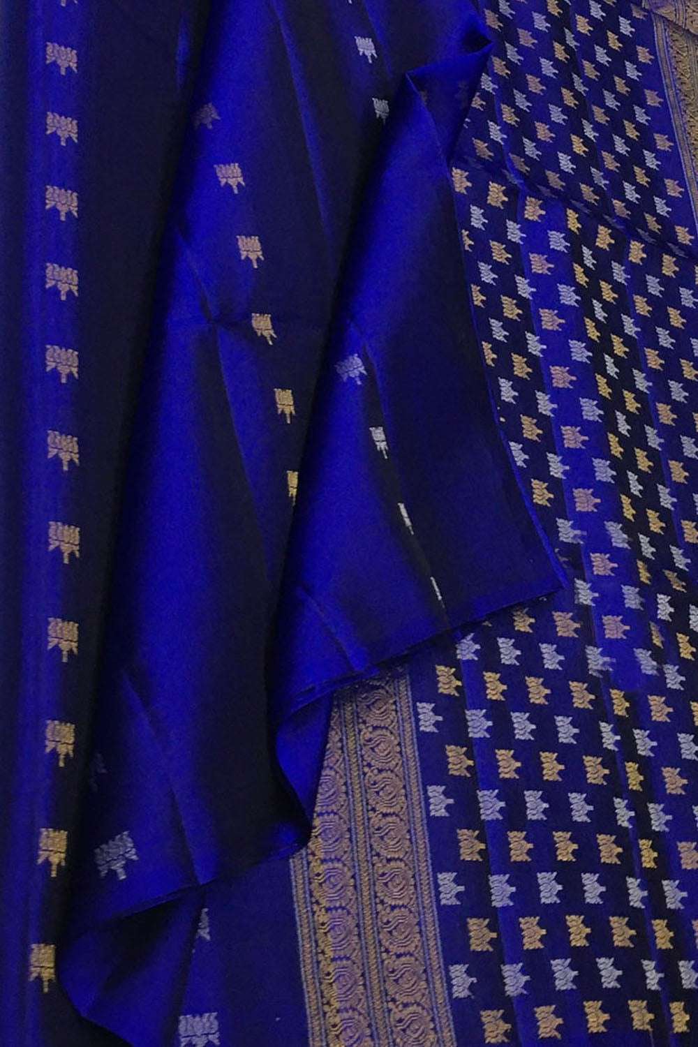 Blue Handloom Kanjeevaram Pure Silk Saree - Luxurion World