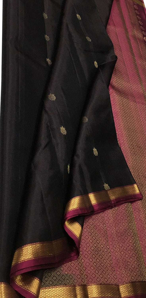 Exquisite Black Handloom Kanjeevaram Pure Silk Saree - Luxurion World