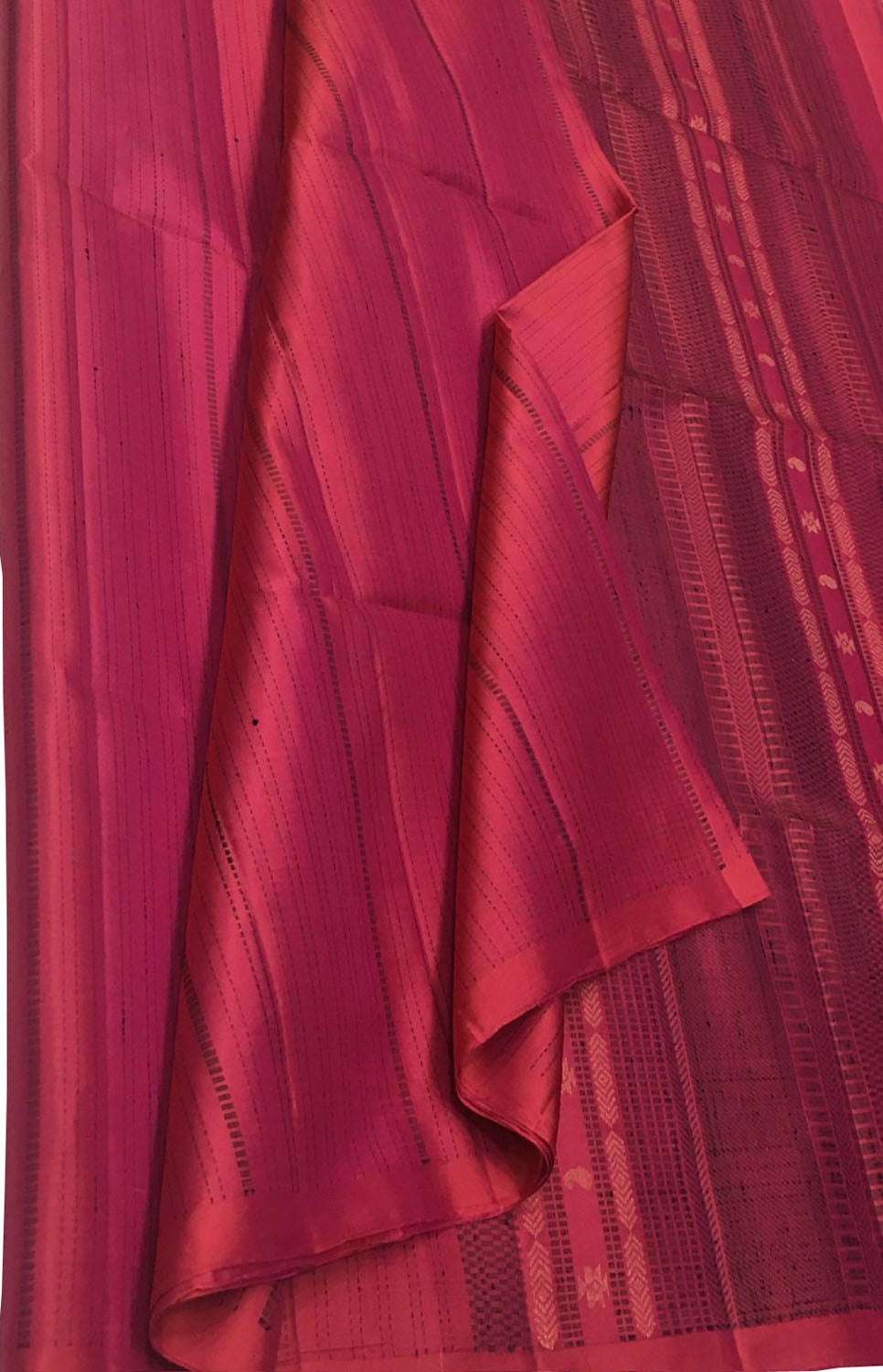Exquisite Pink Handloom Kanjeevaram Silk Saree - Luxurion World
