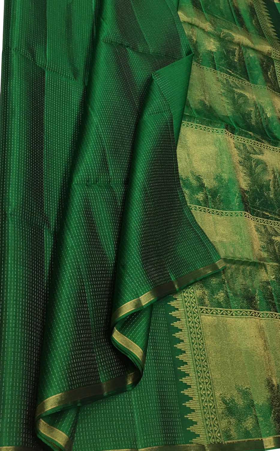 Green Handloom Kanjeevaram Pure Silk Saree - Elegant and Luxurious - Luxurion World