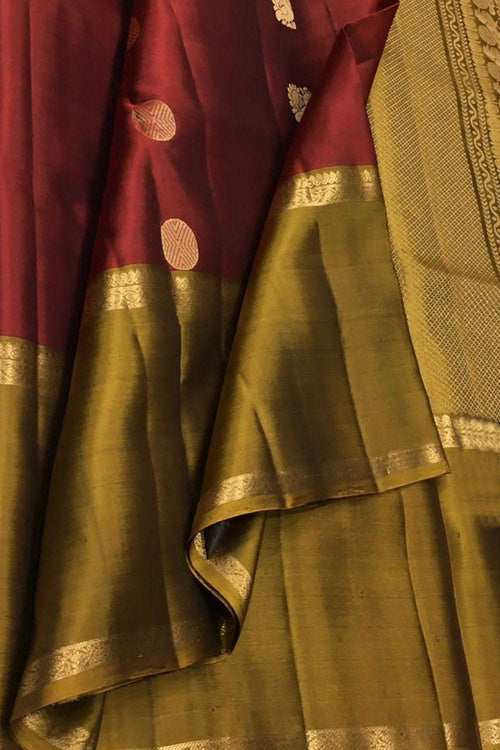 Maroon Handloom Kanjeevaram Silk Saree - Luxurion World