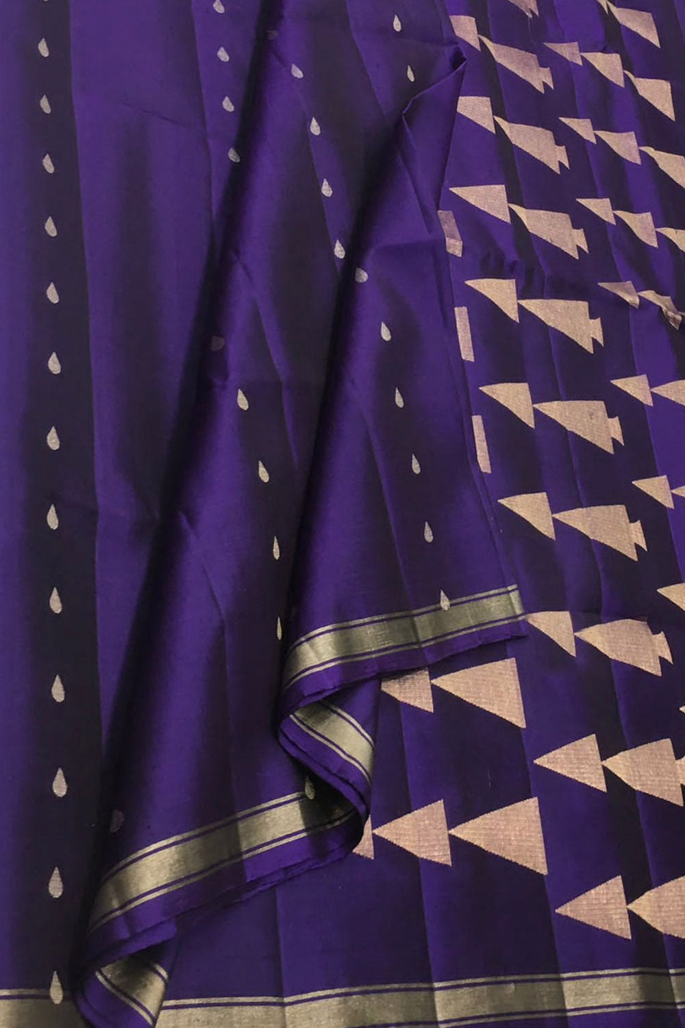 Blue Handloom Kanjeevaram Pure Silk Saree - Luxurion World
