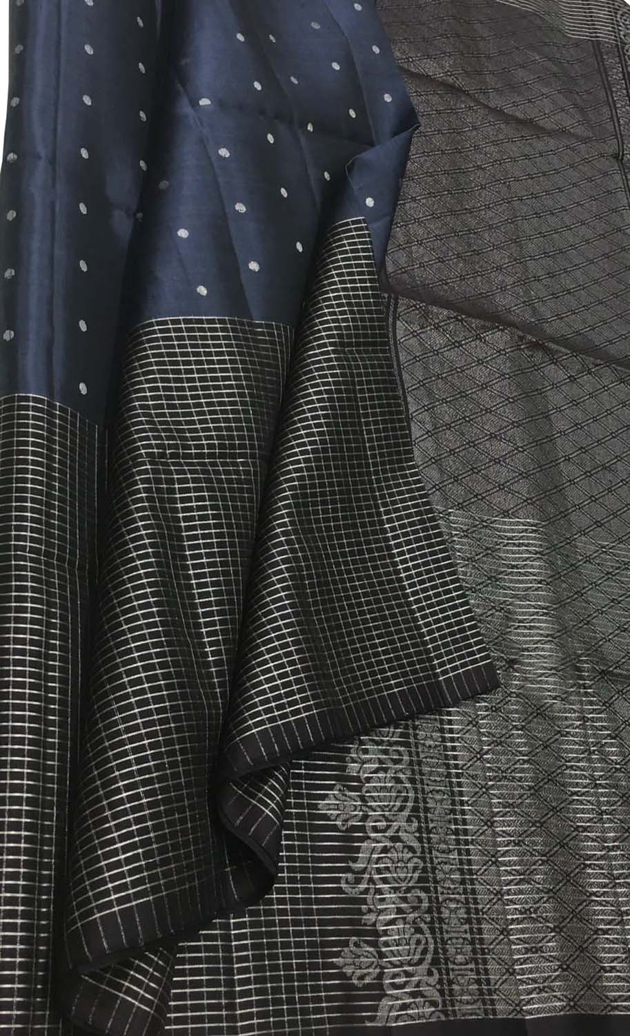 Grey Handloom Kanjeevaram Pure Silk Saree - Luxurion World