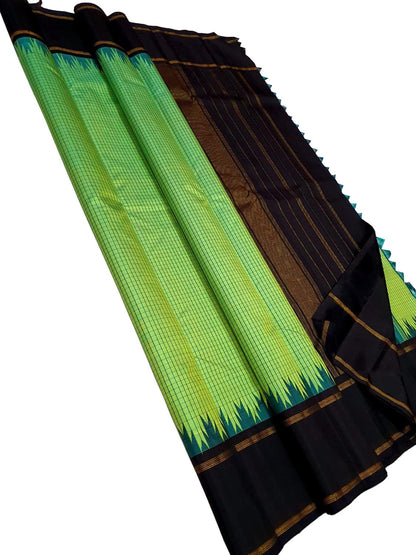 Emerald Elegance: Green Kanjeevaram Pure Silk Saree - Luxurion World