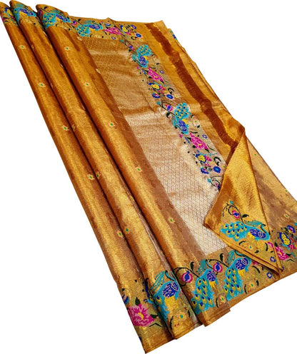 Exquisite Golden Pure Silk Kanjeevaram Saree - Luxurion World