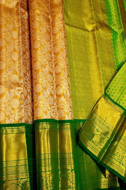 Exquisite Golden Silk Kanjeevaram Saree - Luxurion World
