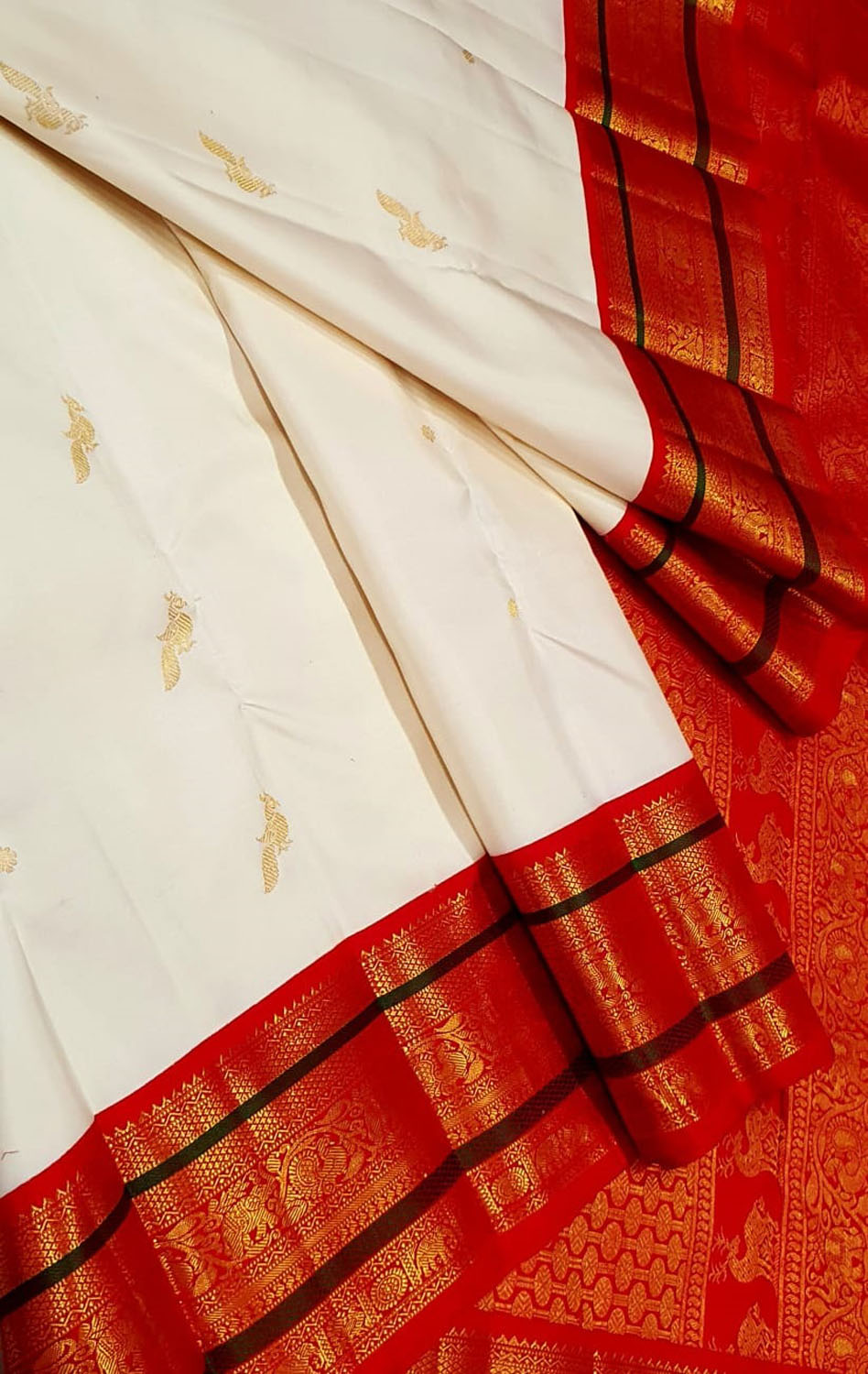 Off White Handloom Kanjeevaram Pure Silk Saree