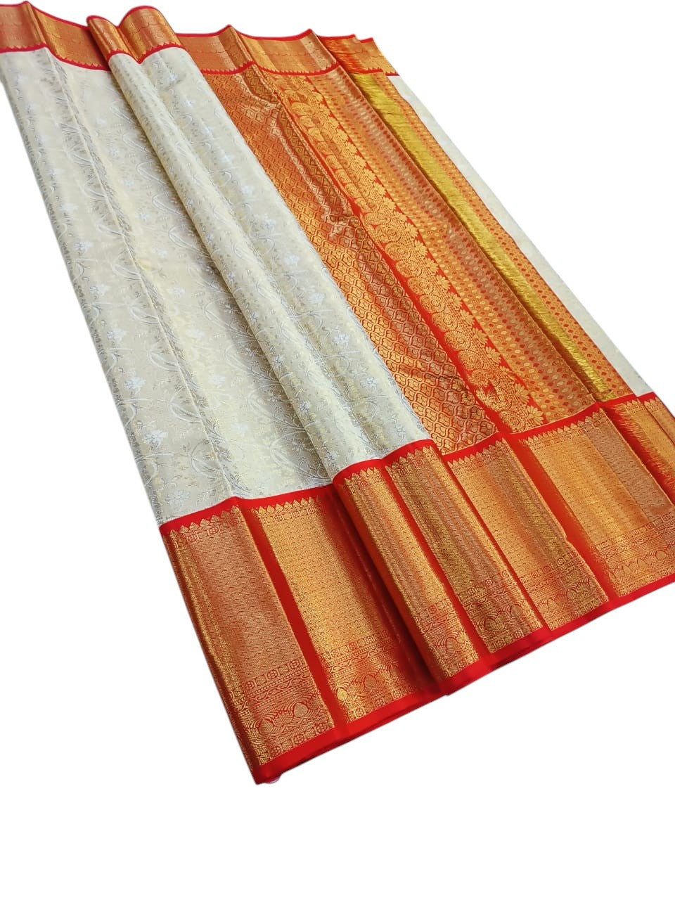 White Handloom Kanjeevaram Pure Silk Saree - Luxurion World
