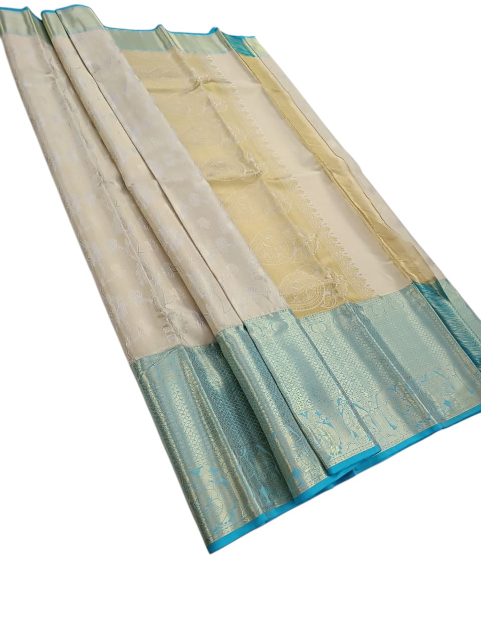 Off White Handloom Kanjeevaram Pure Silk Saree - Luxurion World