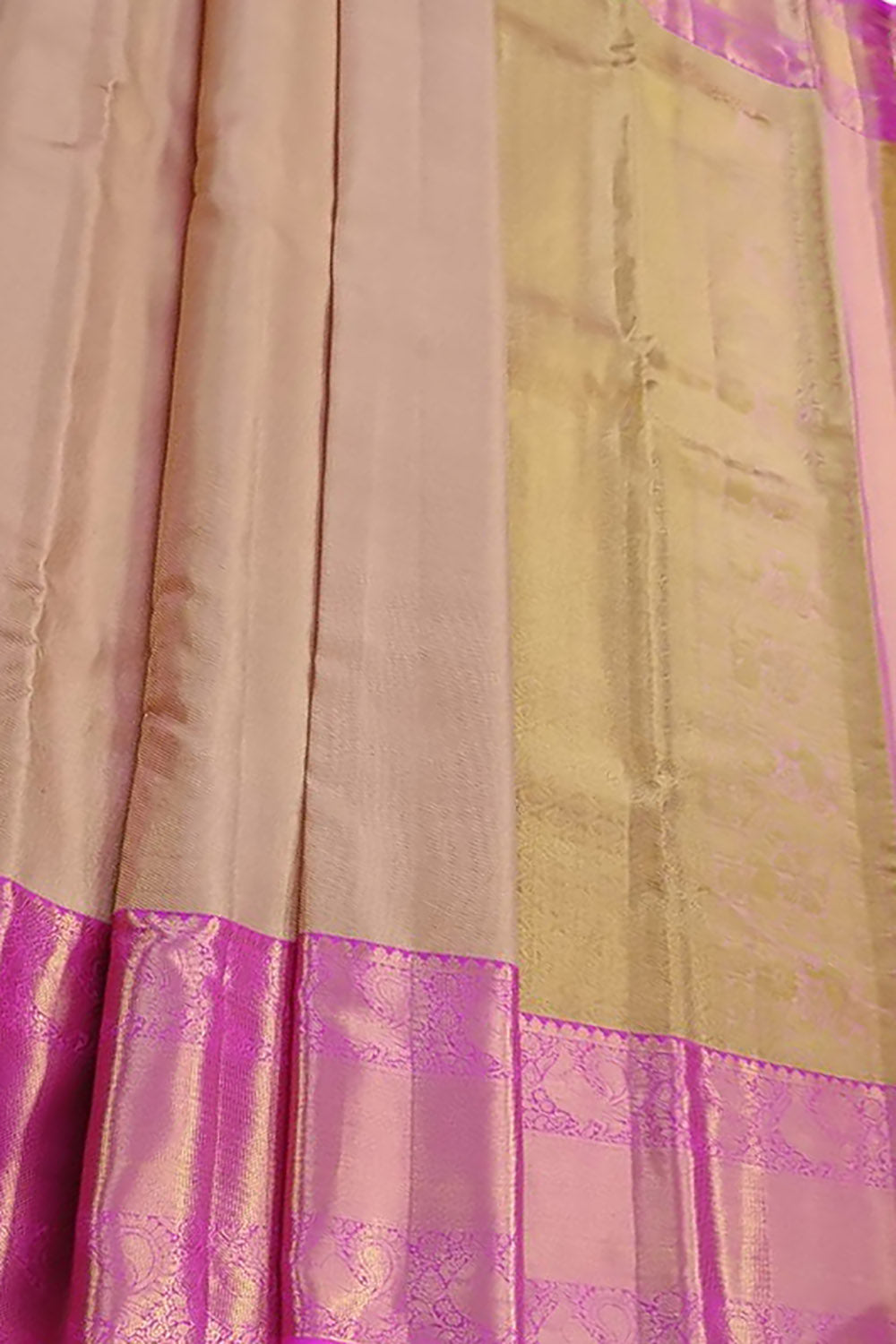 Peach Handloom Kanjeevaram Pure Silk Saree - Luxurion World