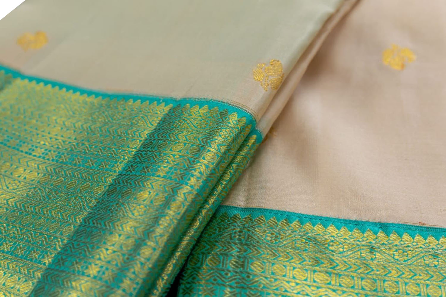 Pastel Kanjeevaram Handloom Pure Silk Saree - Luxurion World