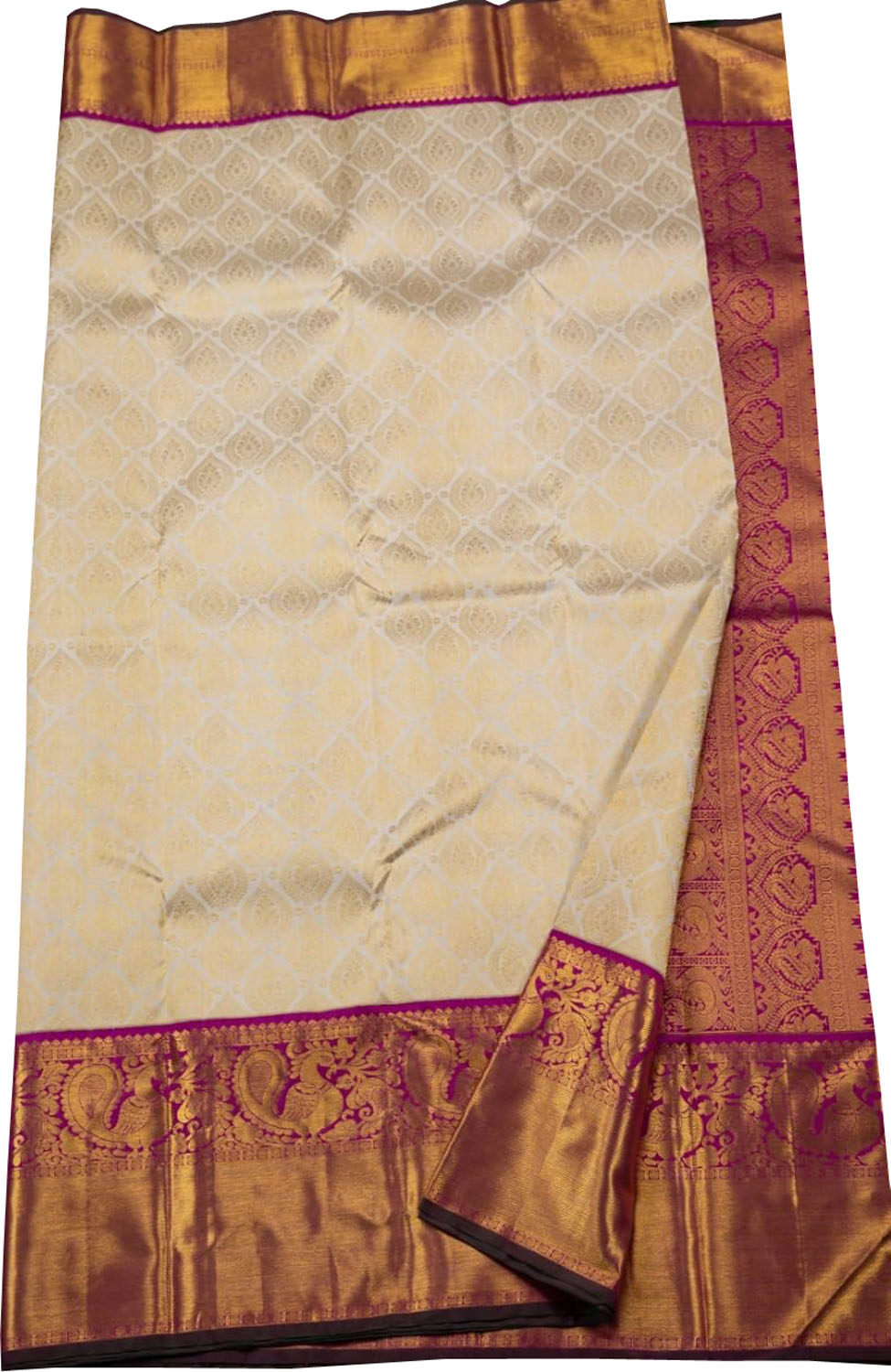 Off White Kanjeevaram Handloom Pure Silk Saree - Luxurion World