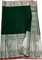 Exquisite Green Pure Kanjiwaram Pure Silk Woven Saree: Timeless Elegance - Luxurion World