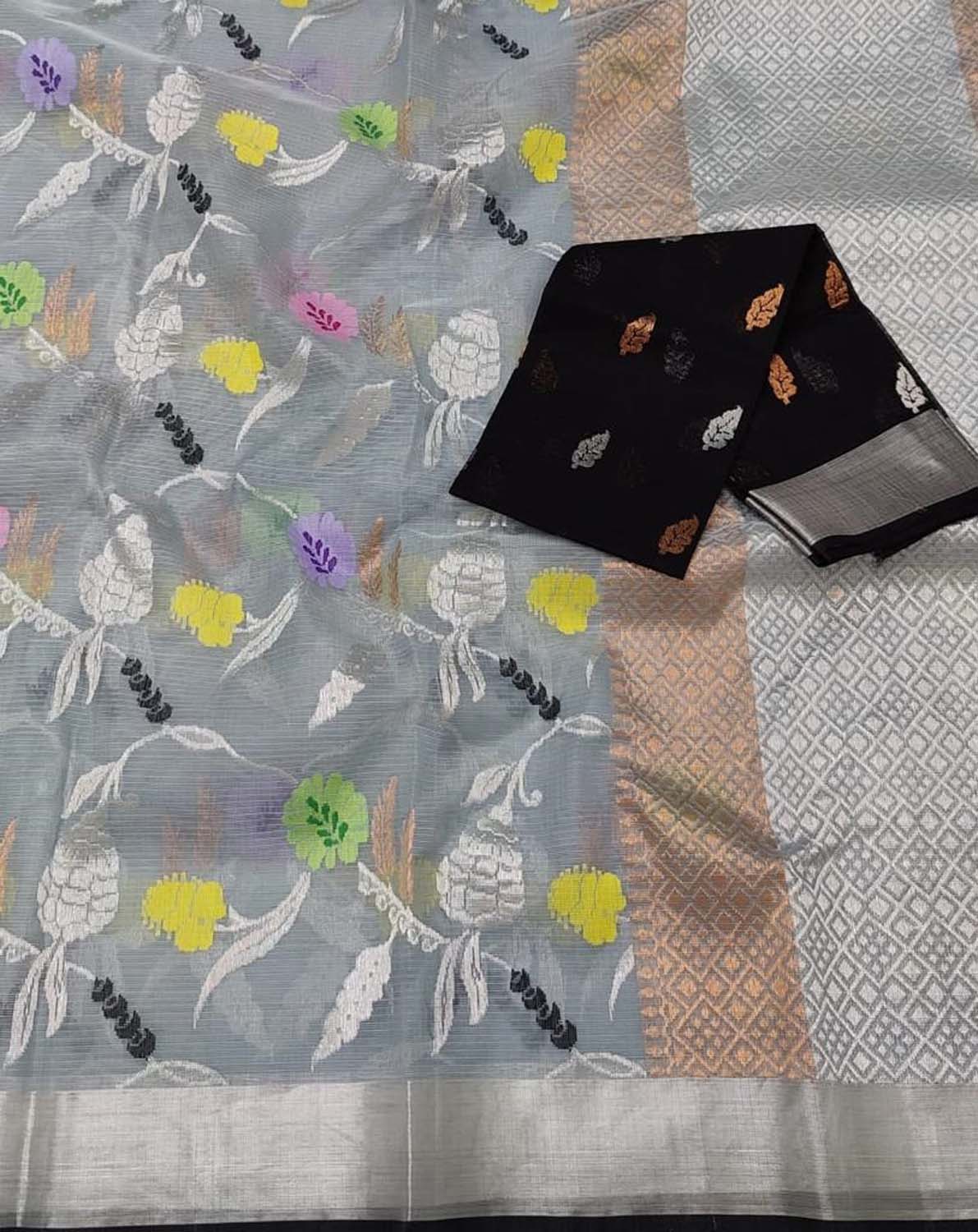 Exquisite Grey Kota Doria Handloom Saree with Real Zari Embellishments - Luxurion World