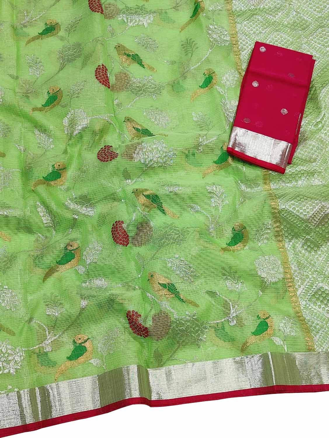 Green And Red Kota Doria Handloom Real Zari Saree - Luxurion World