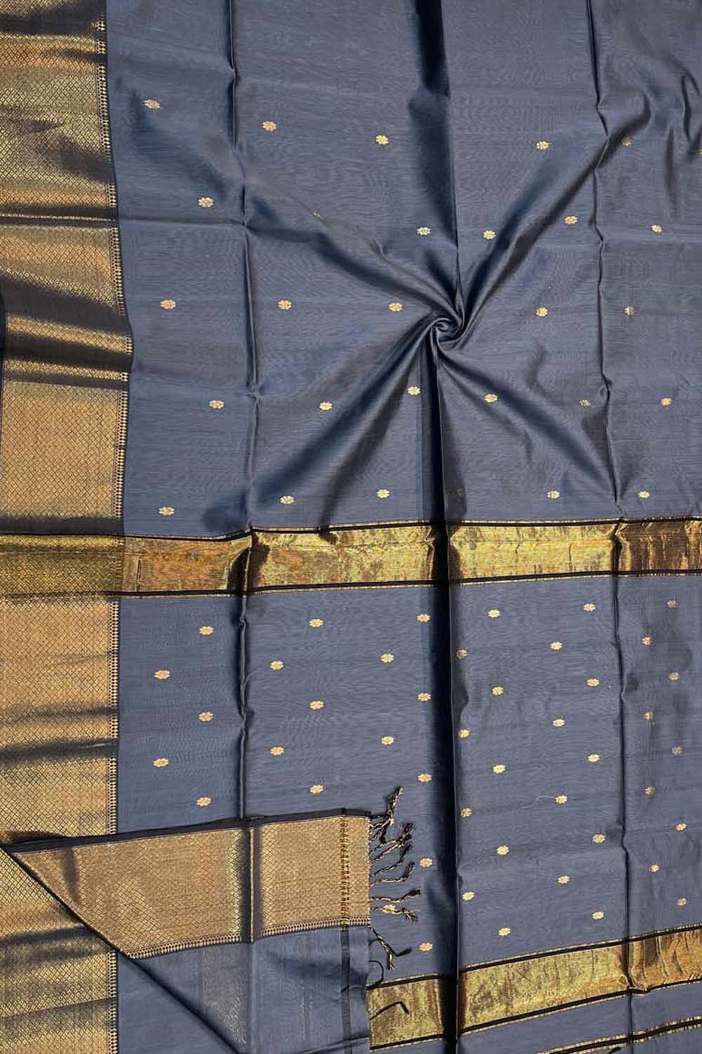 Elegant Grey Handloom Maheshwari Saree - Luxurion World