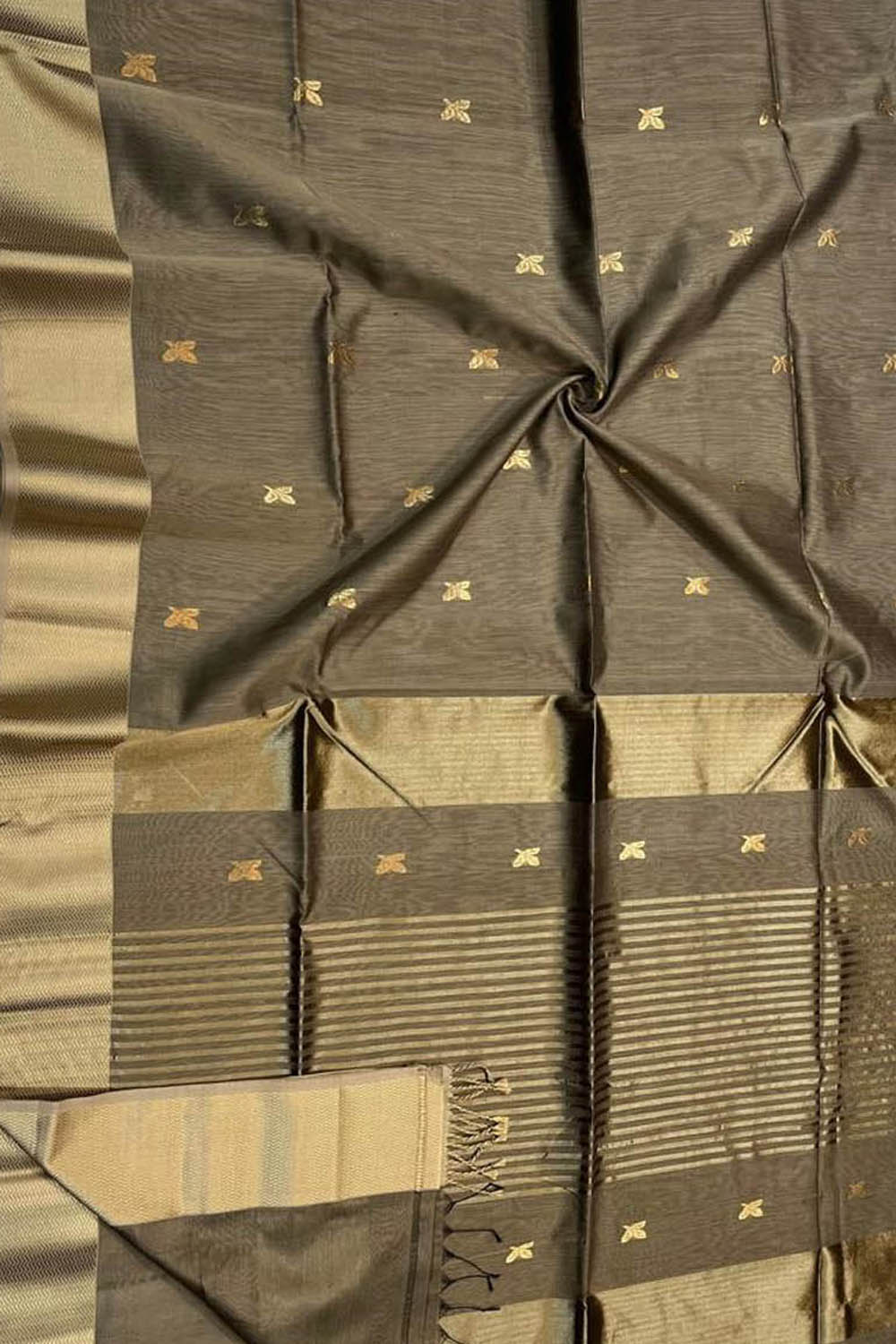 Pastel Maheshwari Handloom Cotton Silk Saree - Elegant and Timeless - Luxurion World
