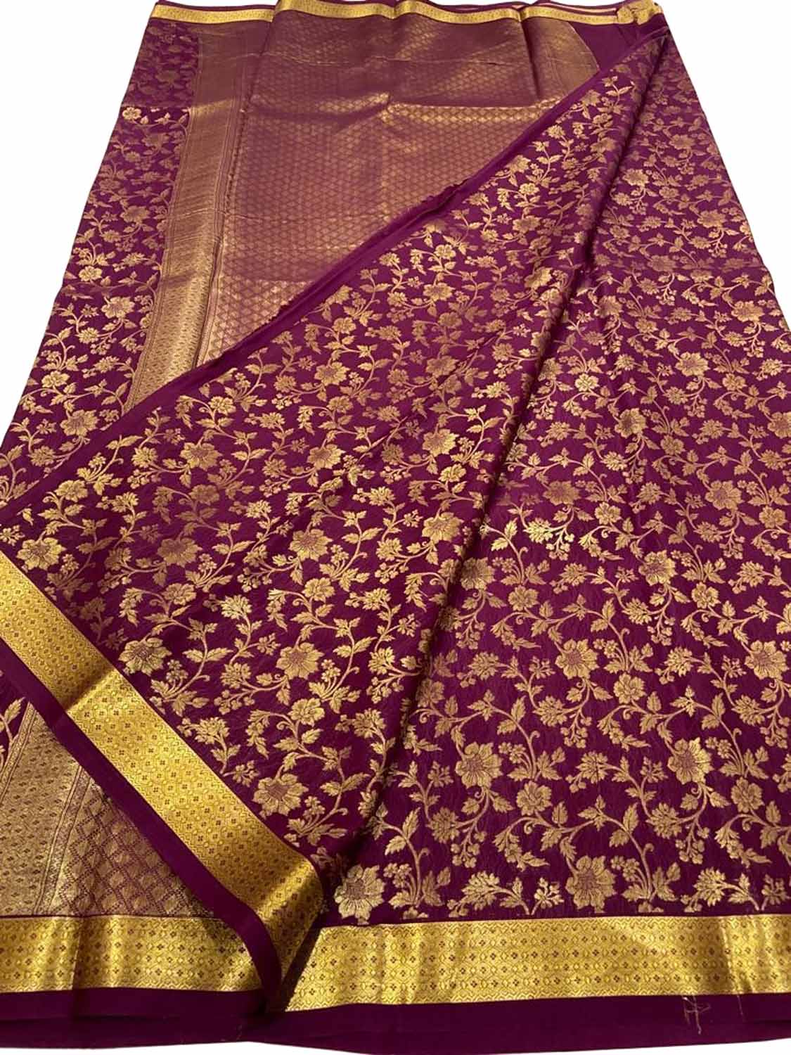 Purple Mysore Handloom Pure Crepe Silk Flower Design Saree - Luxurion World