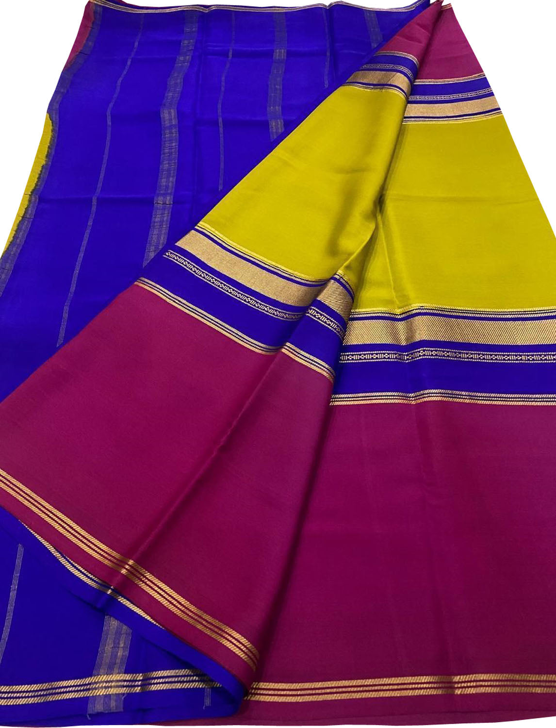 Green Handloom Mysore Pure Crepe Silk Saree - Elegant and Ethereal - Luxurion World