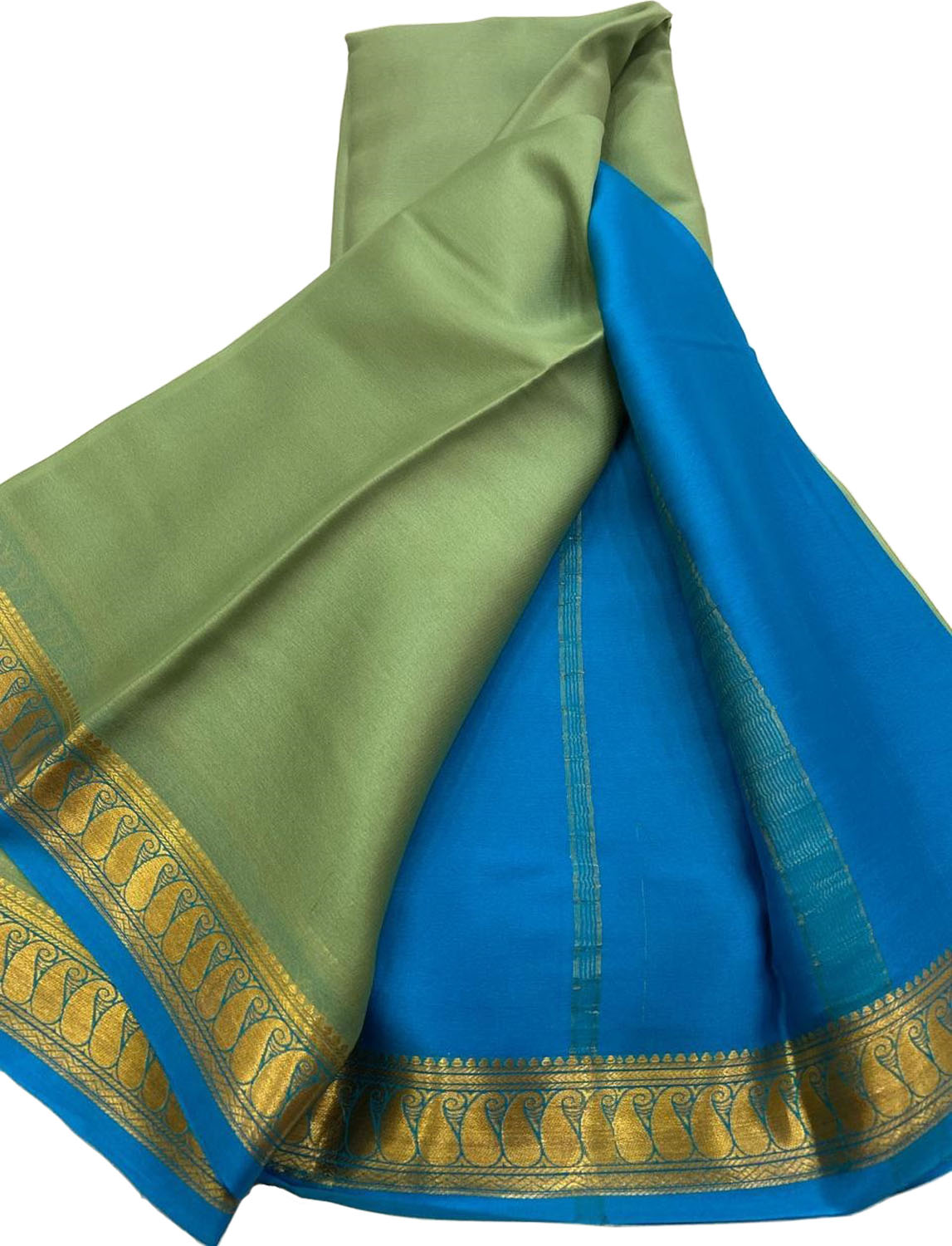 Stunning Green And Blue Pure Mysore Silk Handloom Plain Saree - Luxurion World