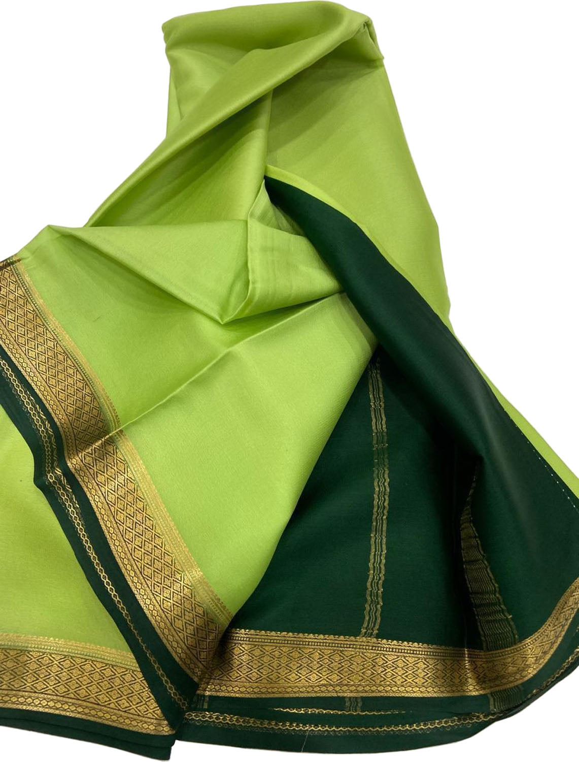 Green Pure Mysore Silk Handloom Plain Saree - Luxurion World