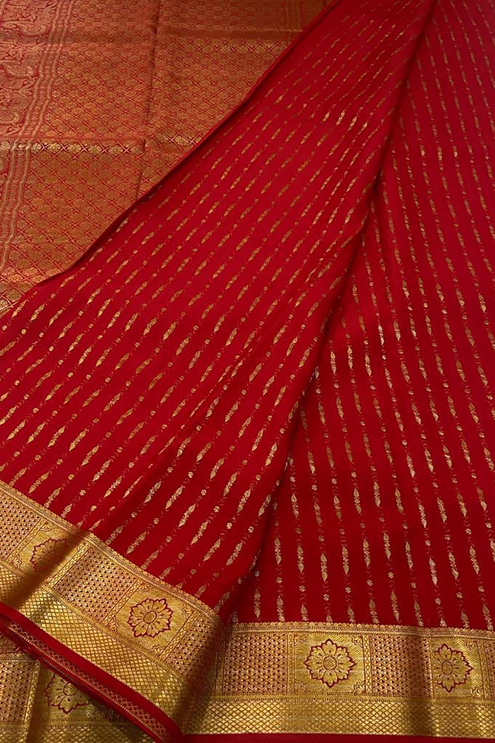 Handloom Mysore Crepe Silk Saree in Red - Luxurion World