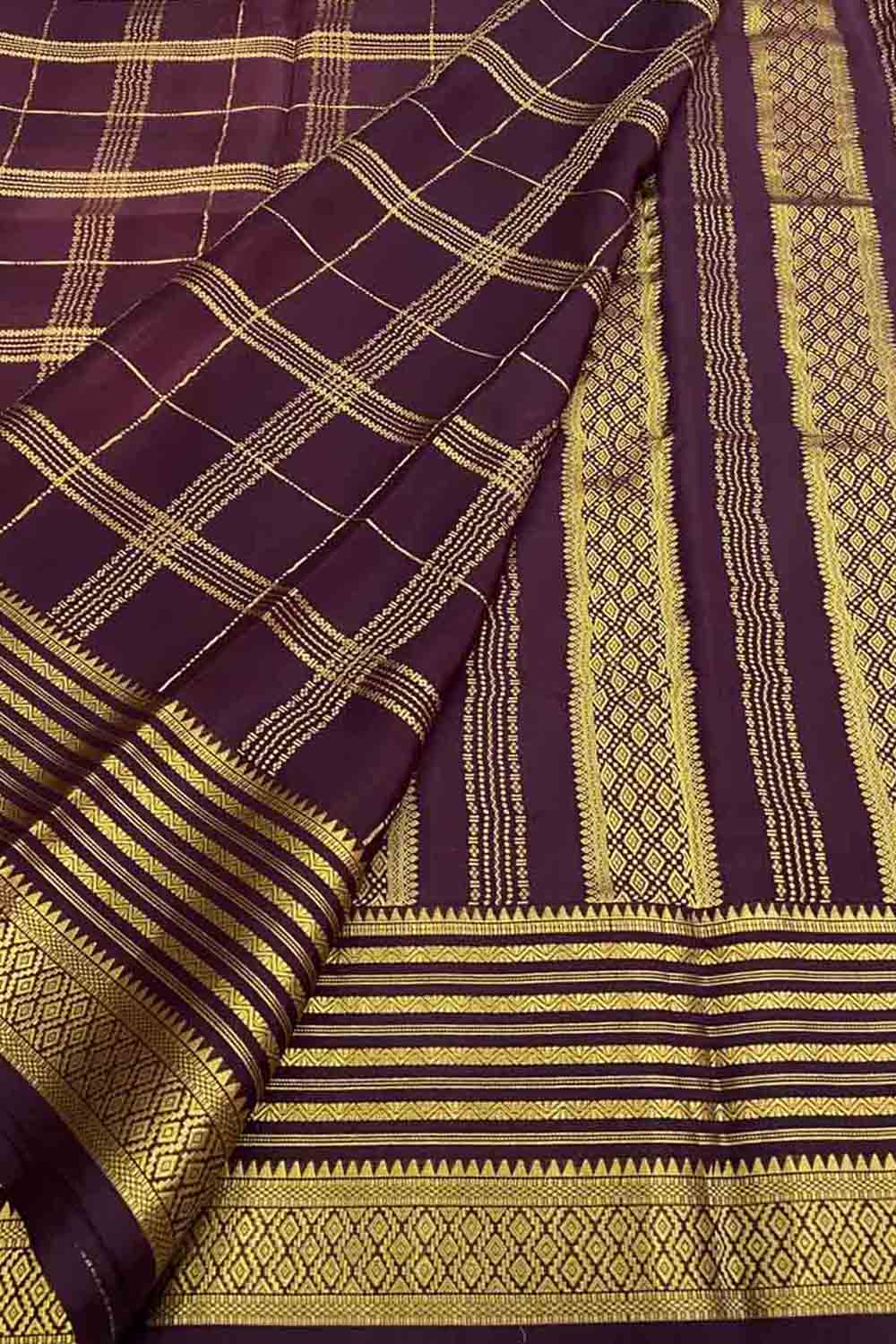 Exquisite Purple Handloom Mysore Crepe Silk Saree - Luxurion World