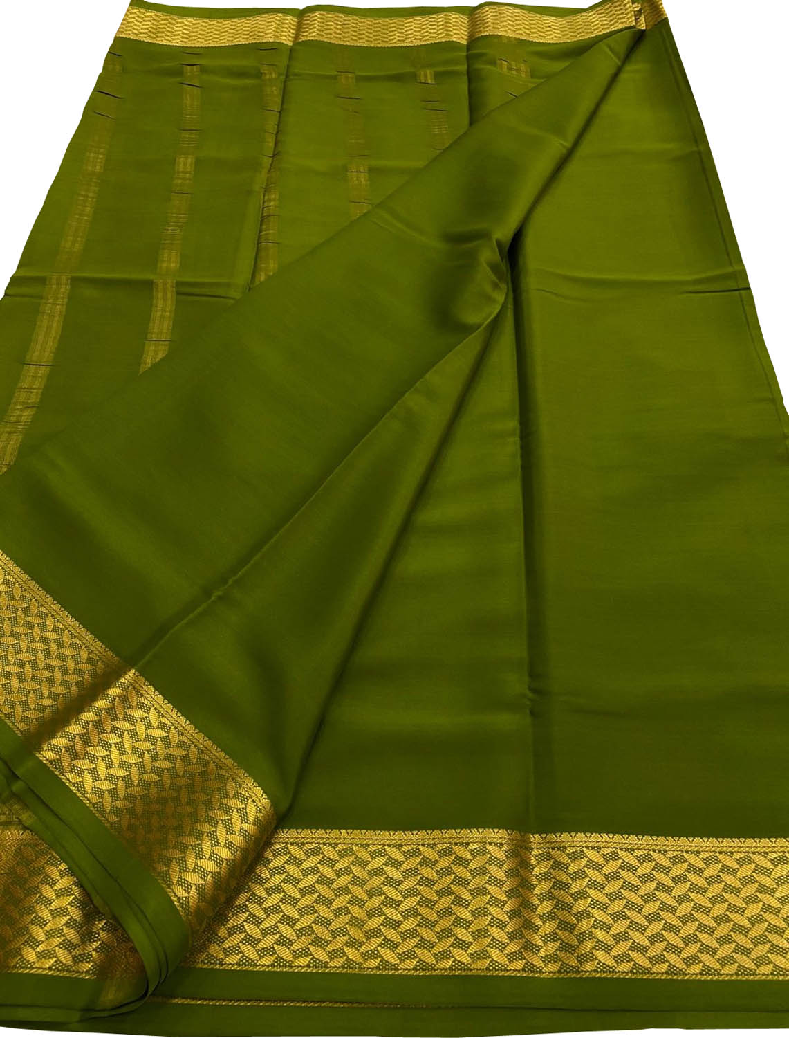 Green Handloom Mysore Pure Crepe Silk Saree - Luxurion World