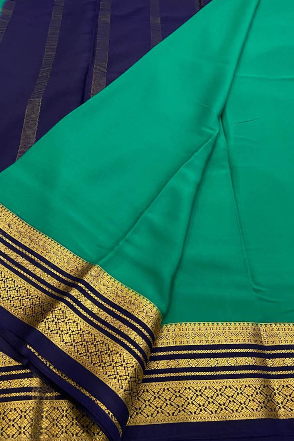 Green Handloom Mysore Pure Crepe Silk Saree