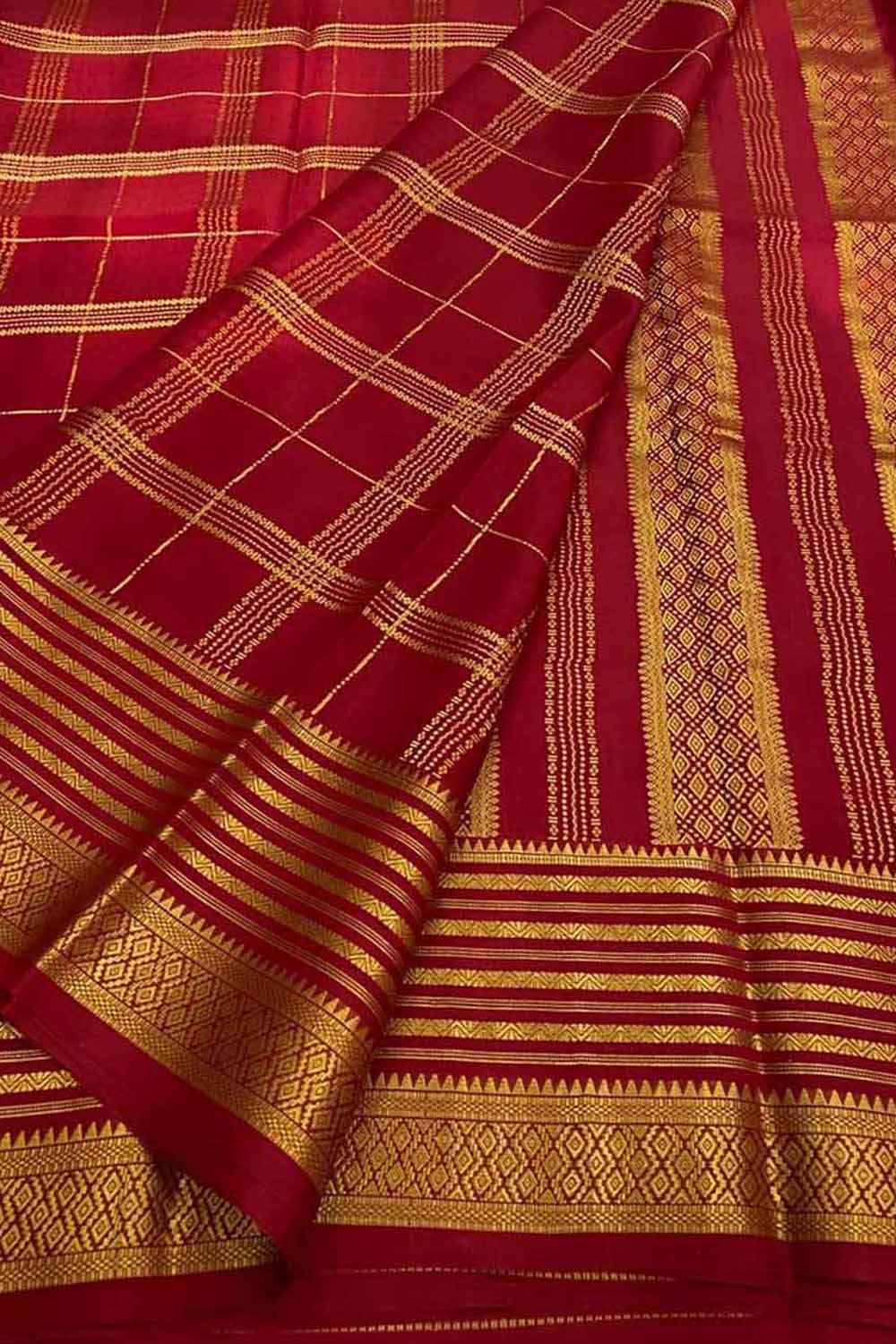 Red Handloom Mysore Pure Crepe Silk Saree