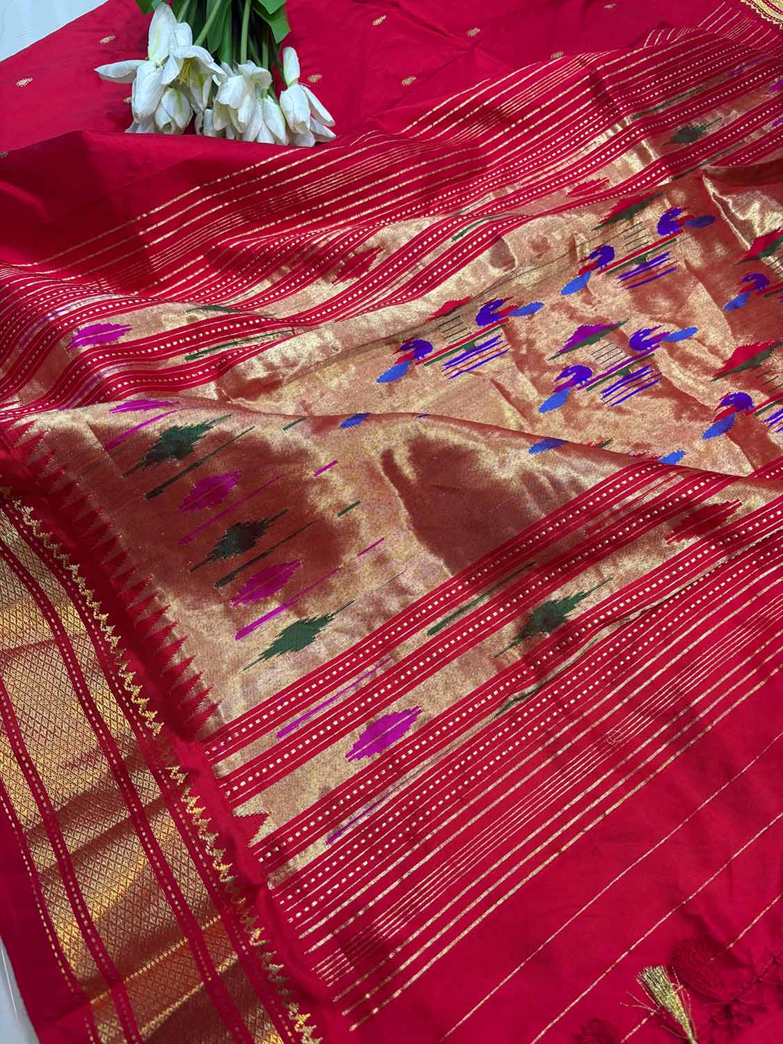 Red Handloom Paithani Pure Silk Peacock Design Saree - Luxurion World